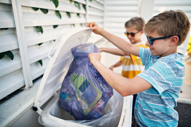 Best Trash Removal Near Me  in North Lynnwood, WA